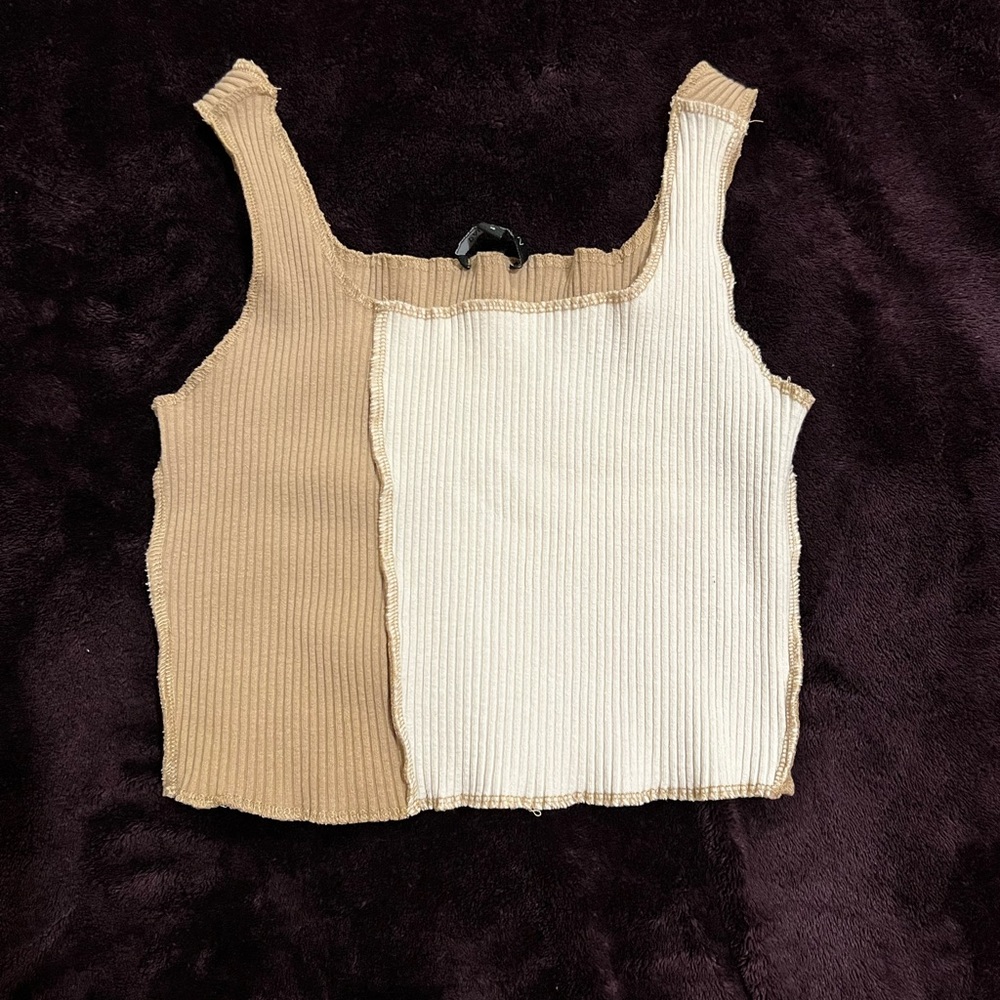 Patched crop top ✨